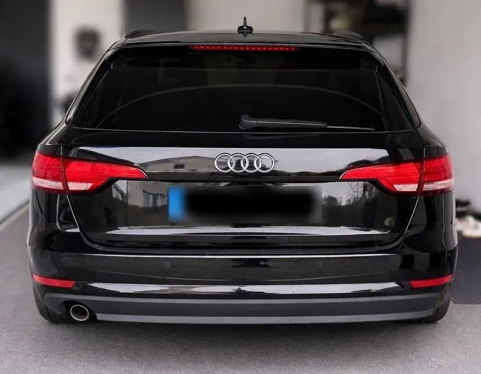 Gebraucht Audi A4 150 PS (110 kW) 2017 Schwarz Kombi