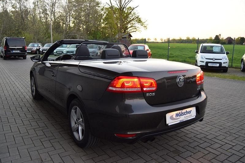 Brugt VW Eos Sportline 122 HK (89 kW) 2011 Brun Cabriolet