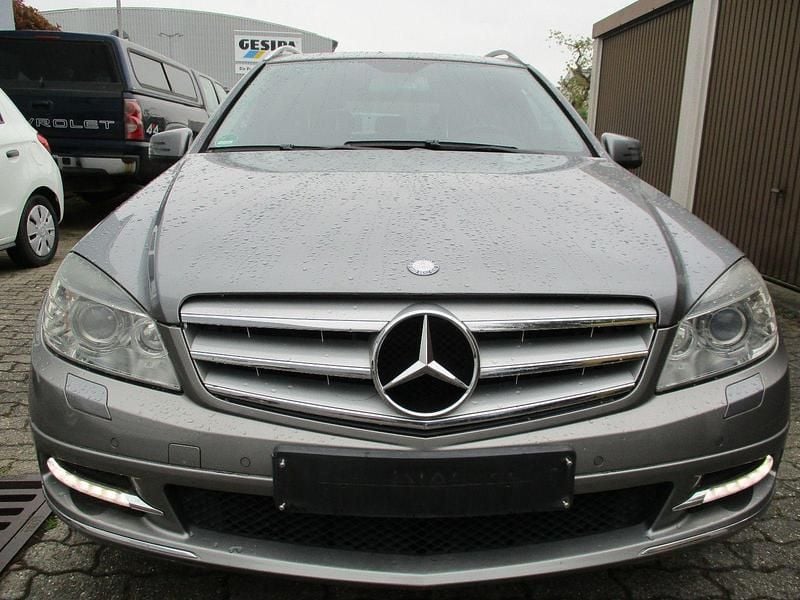 Gebraucht Mercedes C220 170 PS (125 kW) 2010 Silber Kombi