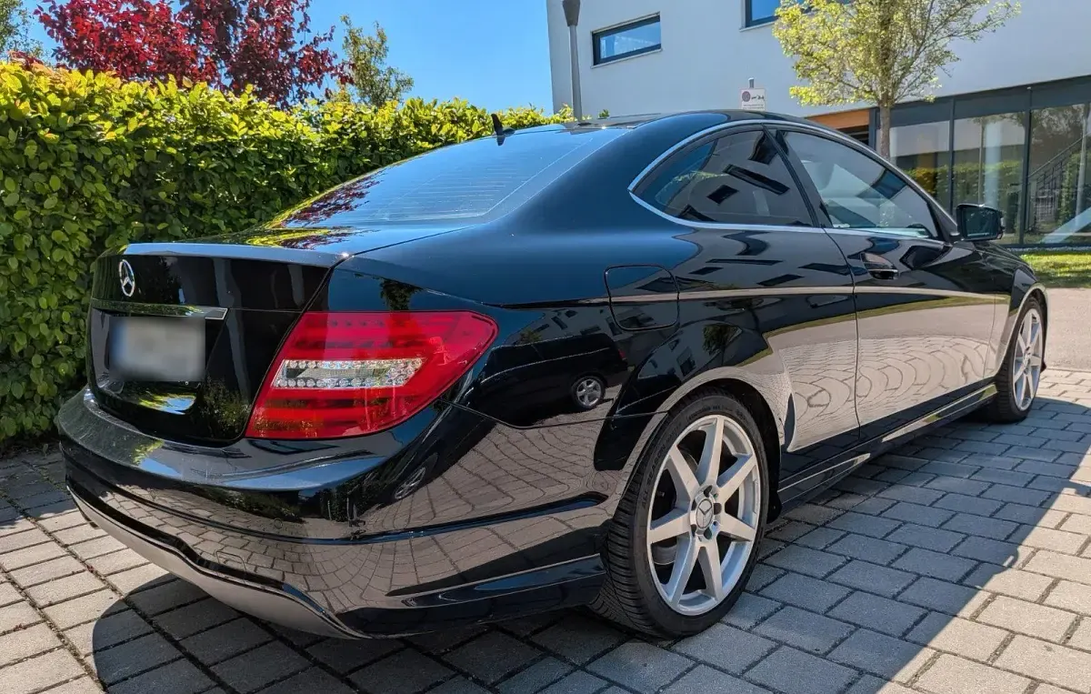 Gebraucht Mercedes C220 170 PS (125 kW) 2012 Schwarz Coupé