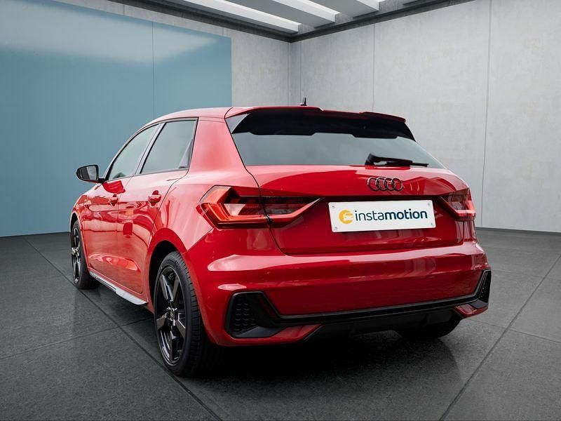 Neu Audi A1 95 PS (69 kW) 2025 Rot SUV