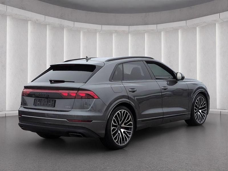 Gebraucht Audi Q8 S-Line 286 PS (210 kW) 2025 Grau SUV
