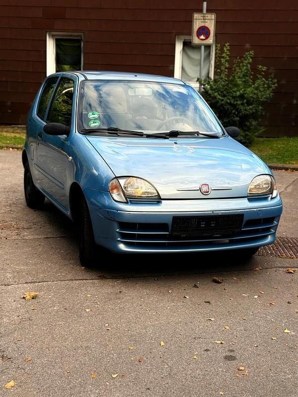 Blau Gebraucht 2009 Fiat Seicento Kleinwagen | 1.000 € (Guter Preis) - Bild 1/4