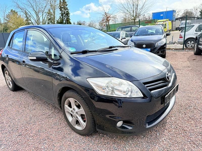 Gebraucht Toyota Auris Edition 132 PS (97 kW) 2012 Schwarz Limousine