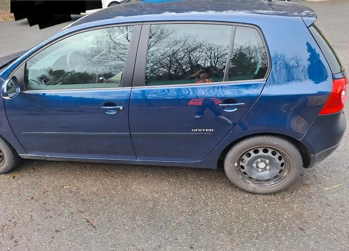 Gebraucht VW Golf V 80 PS (58 kW) 2008 Blau Kleinwagen