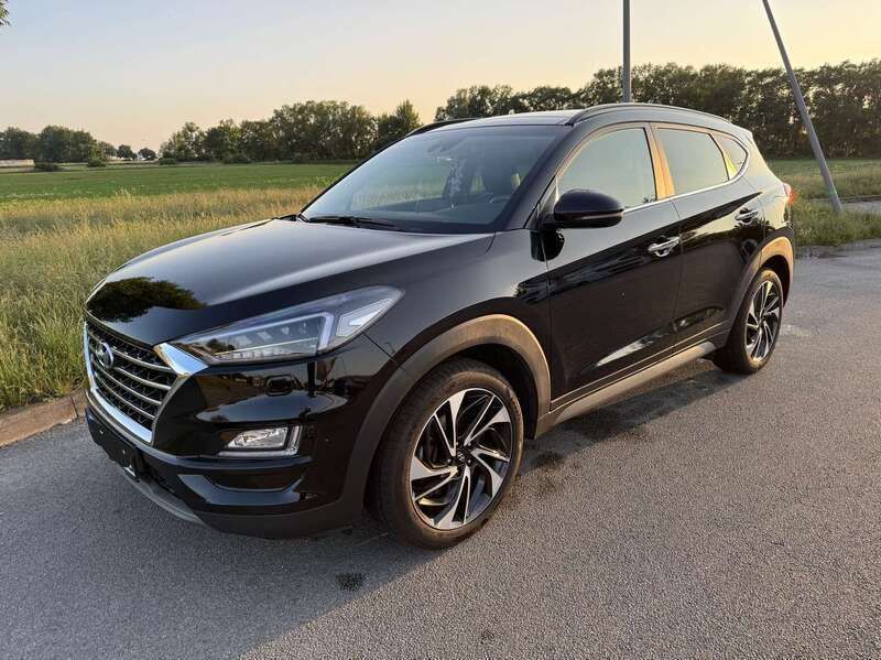 Schwarz Gebraucht 2019 Hyundai Tucson Premium SUV | 19.800 € (Fairer Preis) - Bild 1/4