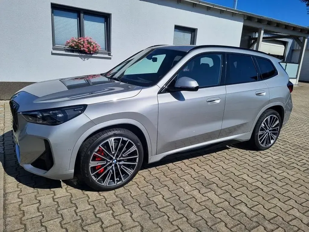 Usado BMW X1 Performance 211 CV (155 kW) 2025 Plateado SUV