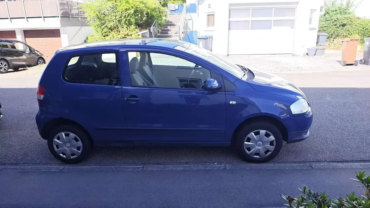 Gebraucht VW Fox 54 PS (39 kW) 2007 Blau Kleinwagen