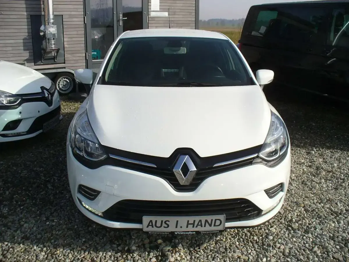 Gebraucht Renault Clio 73 PS (53 kW) 2016 Gletscherweiss Kleinwagen