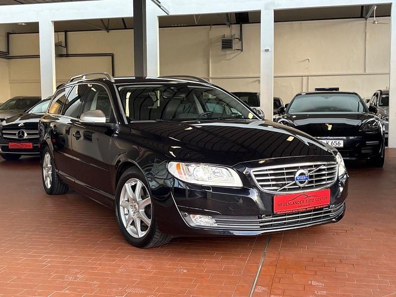 Gebraucht Volvo V70 181 PS (133 kW) 2014 Schwarz Kombi