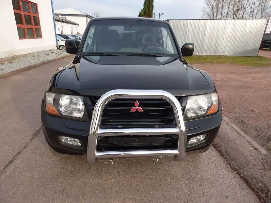 Gebraucht Mitsubishi Pajero 160 PS (117 kW) 2002 Schwarz SUV