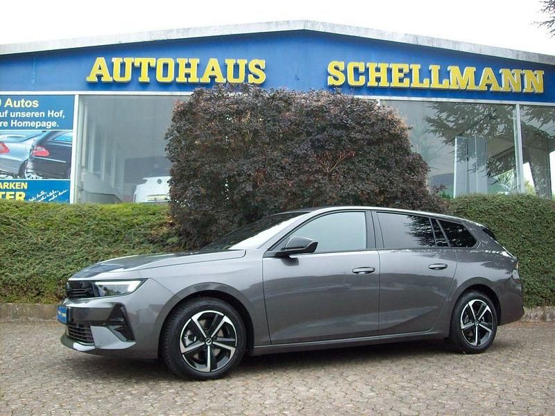 Grau Gebraucht 2024 Opel Astra Kombi | 25.770 € (Guter Preis) - Bild 1/4