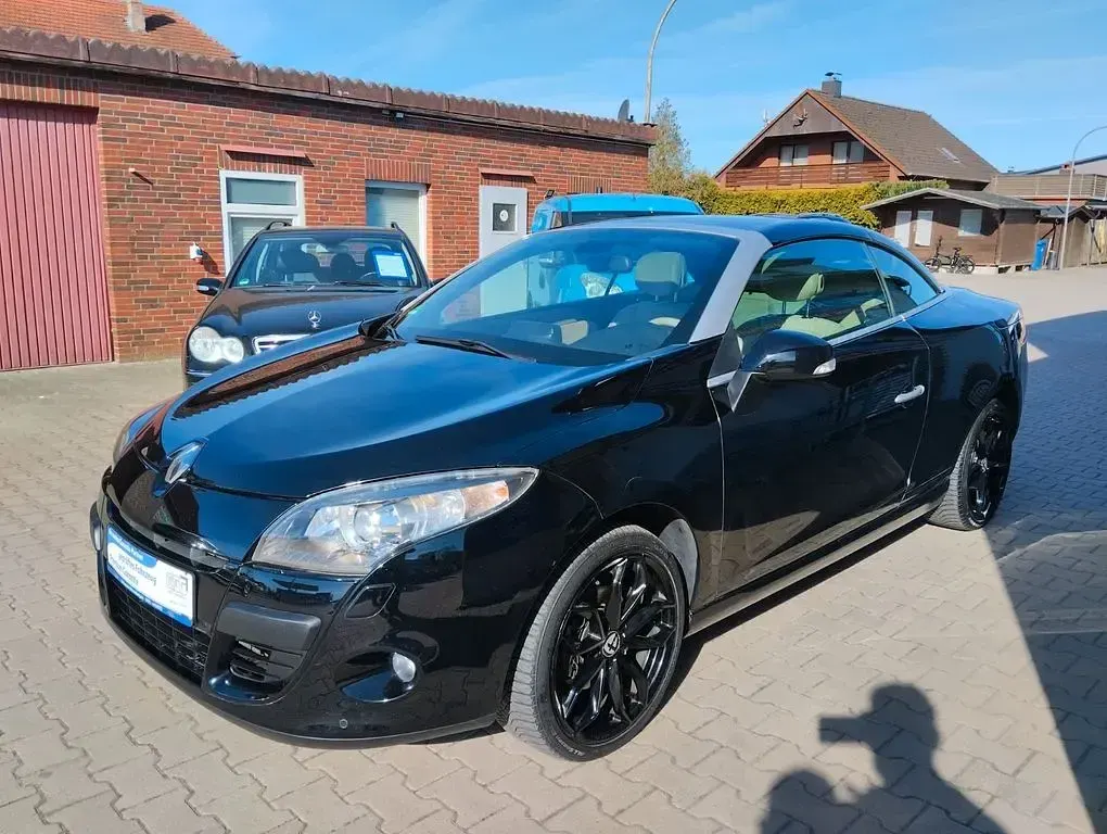 Gebraucht Renault Mégane Cabriolet Luxe 140 PS (102 kW) 2011 Schwarz Cabrio