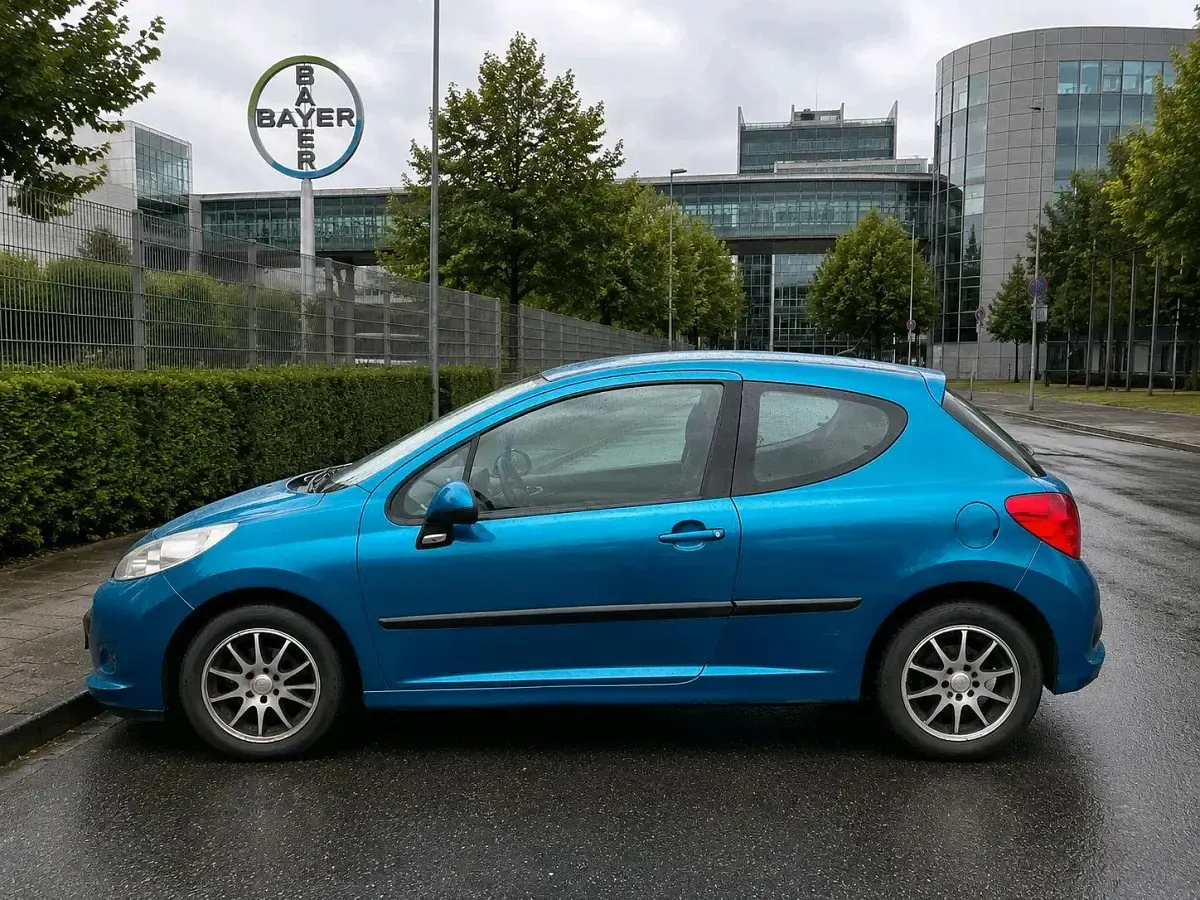 Gebraucht Peugeot 207 95 PS (69 kW) 2009 Blau Coupé