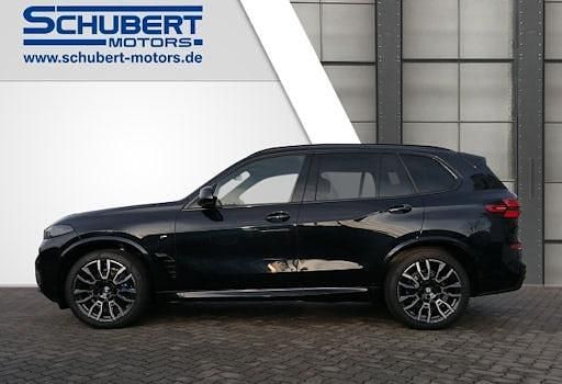 Neu BMW X5 352 PS (258 kW) 2025 Schwarz SUV