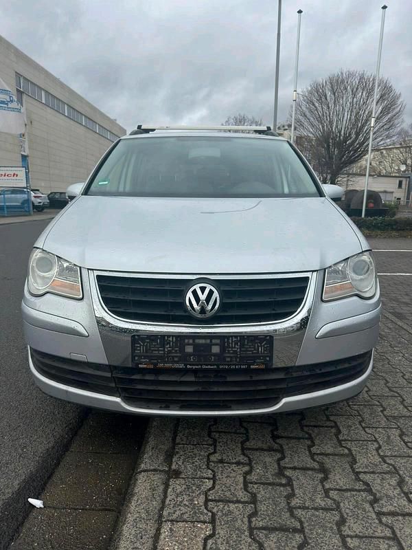 Gebraucht VW Touran 105 PS (77 kW) 2007 Silber Van / Kleinbus