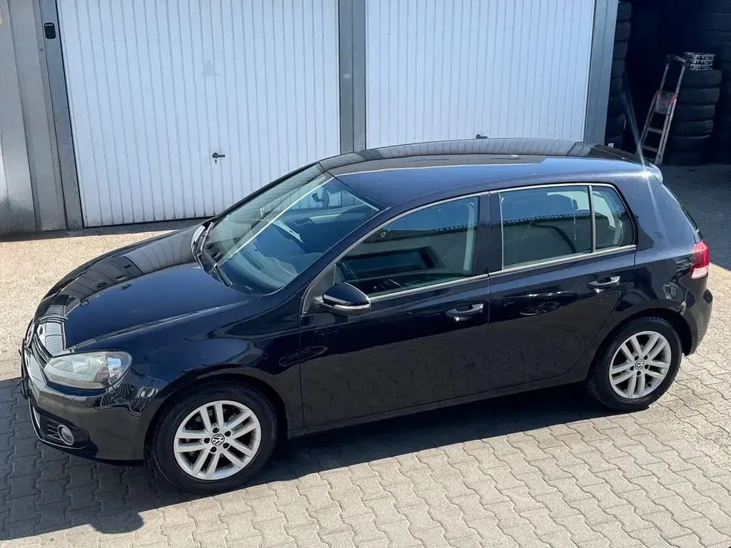 Gebraucht VW Golf VI Highline 122 PS (89 kW) 2010 Schwarz Kleinwagen