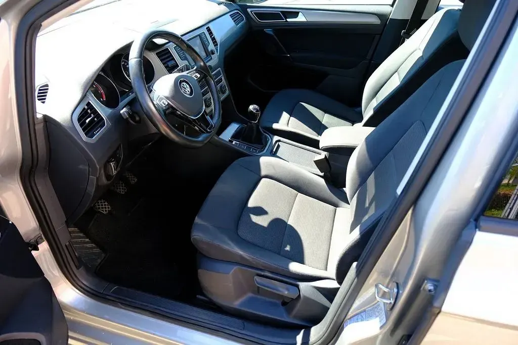 Gebraucht VW Golf Sportsvan 116 PS (85 kW) 2017 Grau Van / Kleinbus