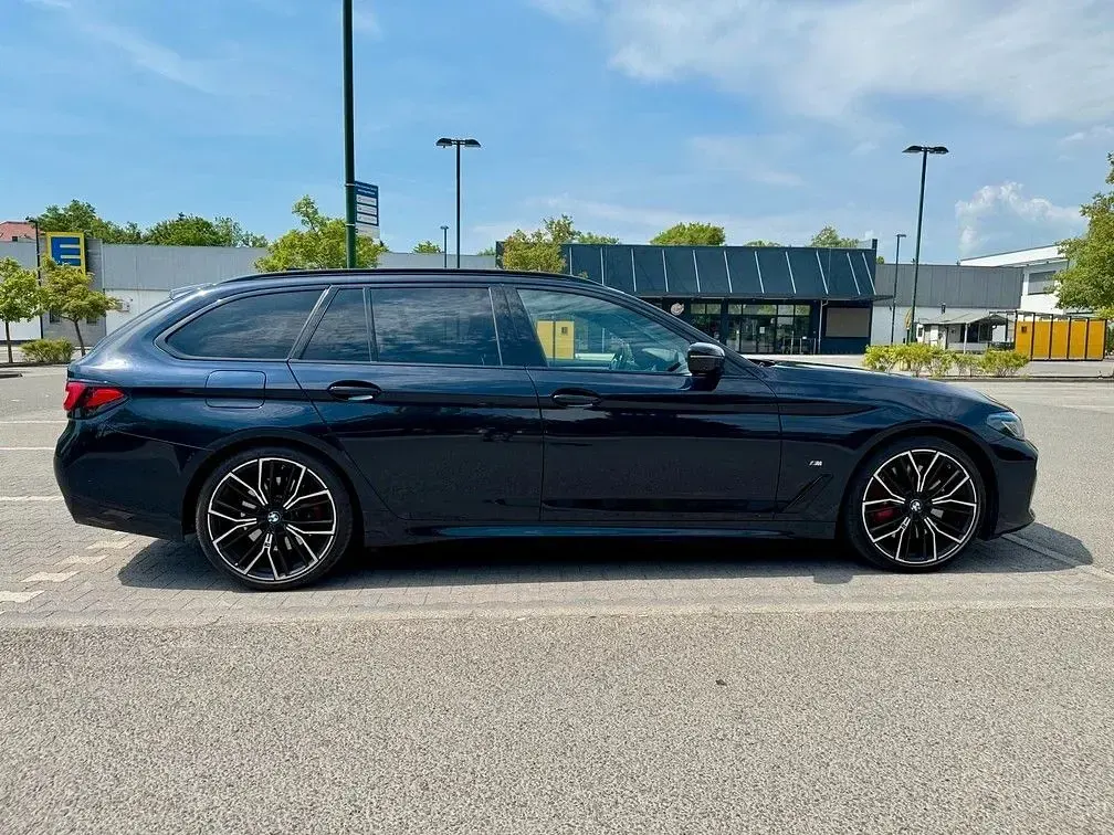 Gebraucht BMW 540 M Sport 340 PS (250 kW) 2023 Schwarz Kombi