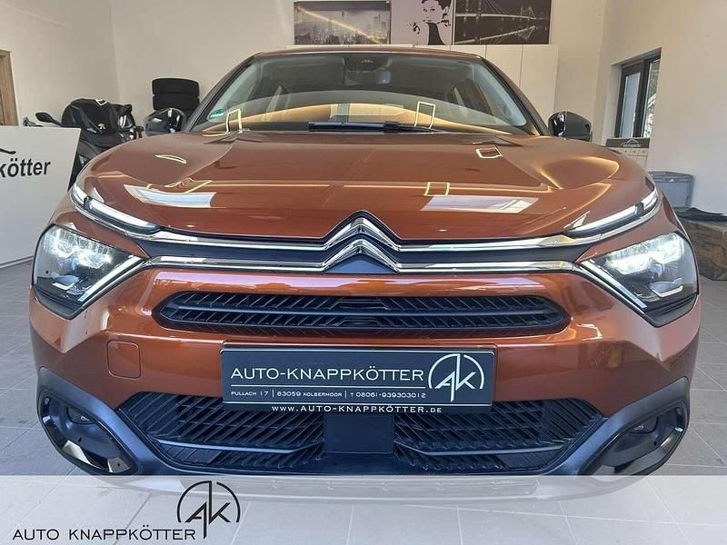 Gebraucht Citroën C4 Feel 100 kW (136 PS) 2021 Lackierung pulsorange/typ aus Kombi