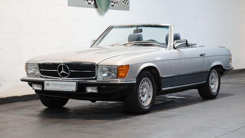 Gebraucht Mercedes SL500 231 PS (169 kW) 1982 Silber Cabrio