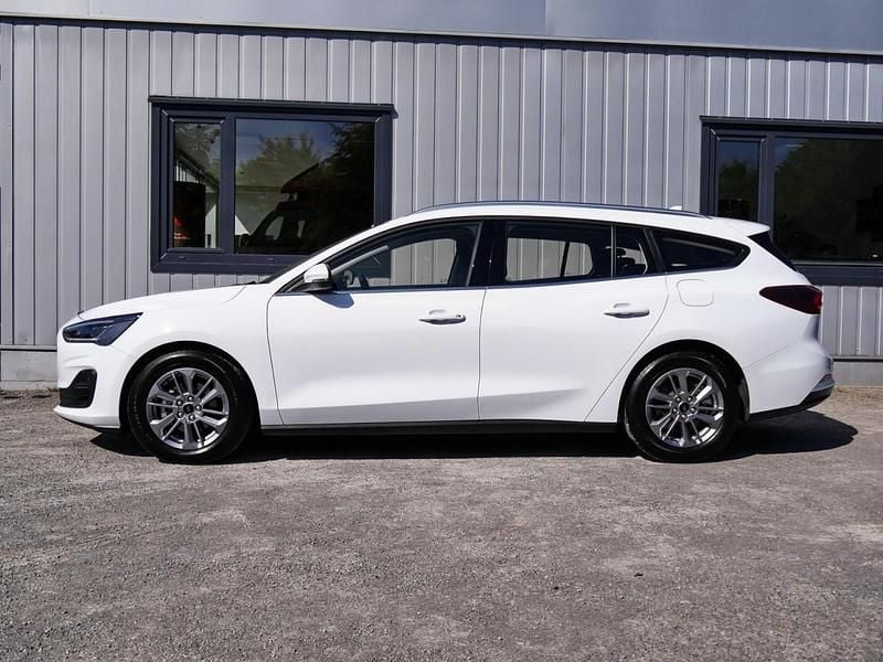 Gebraucht Ford Focus Titanium 116 PS (85 kW) 2024 Weiß Kombi
