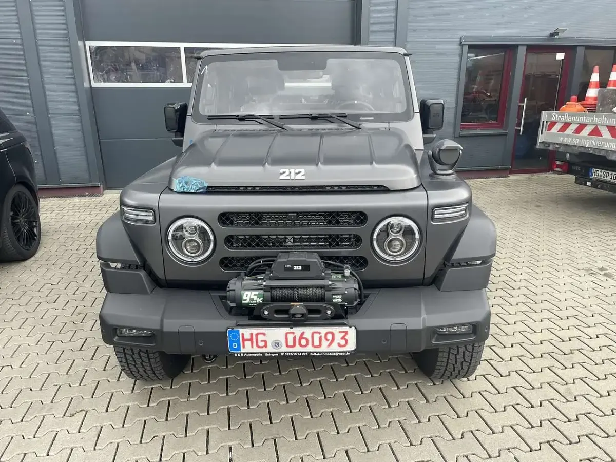 Neu BAW 212 166 PS (122 kW) 2026 Grau SUV