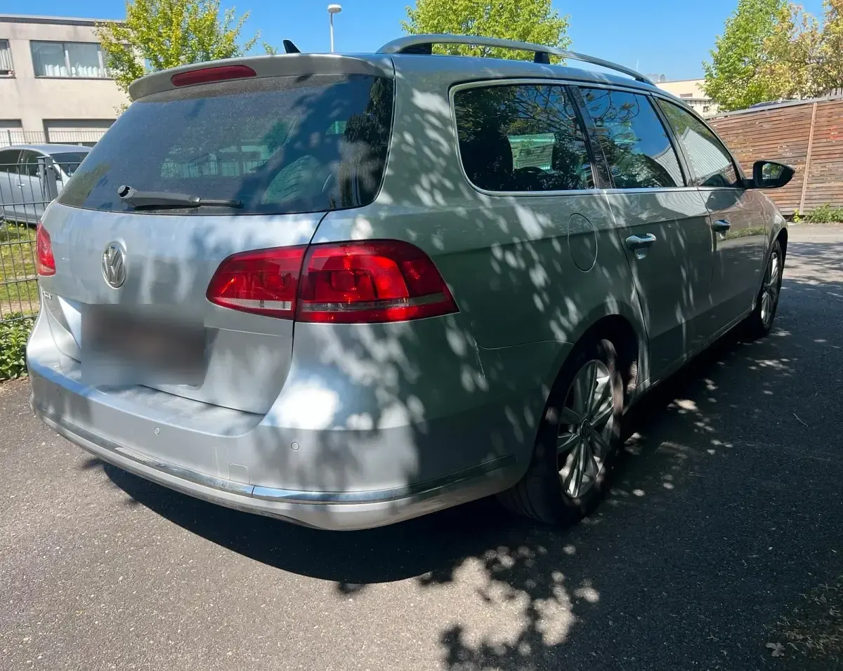 Gebraucht VW Passat 176 PS (129 kW) 2013 Silber Kombi
