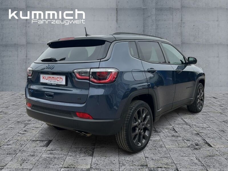 Gebraucht Jeep Compass 179 PS (131 kW) 2021 Zweifarblackierung blue shade/dach schwarz (schwarz) SUV