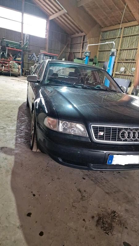 Gebraucht Audi A8 299 PS (219 kW) 1997 Schwarz Limousine