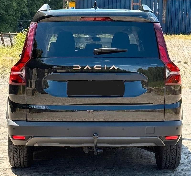 Gebraucht Dacia Jogger Extreme 110 PS (80 kW) 2023 Schwarz Van / Kleinbus
