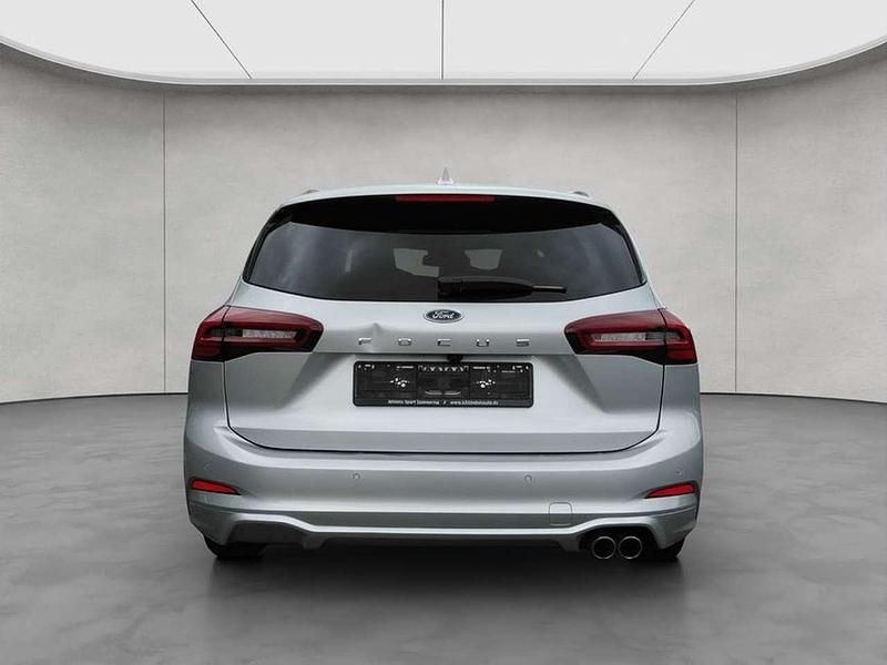 Gebraucht Ford Focus 116 PS (85 kW) 2024 Moondust silber metallic Kombi