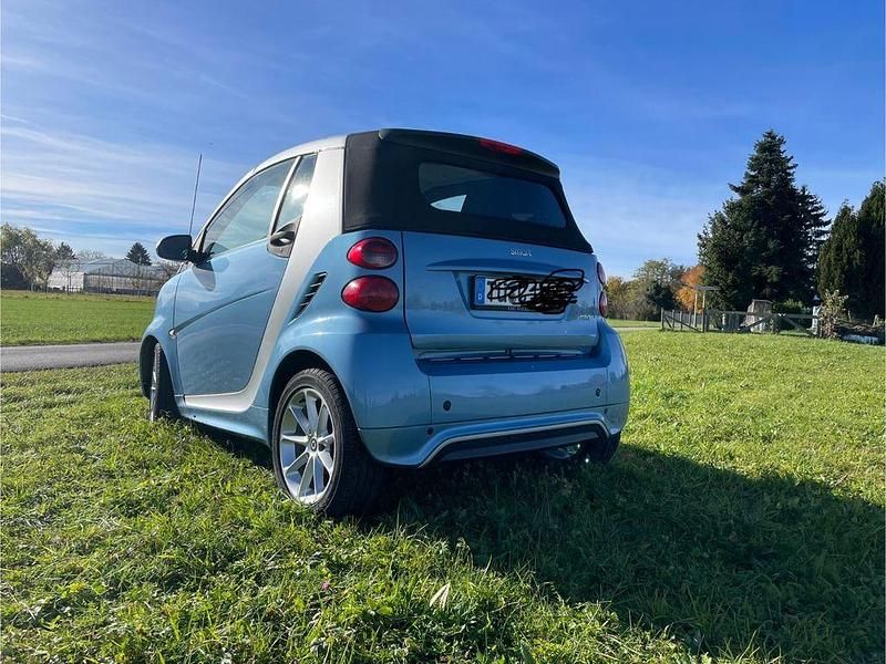 Gebraucht Smart ForTwo Cabrio Passion 71 PS (52 kW) 2013 Blau Cabrio