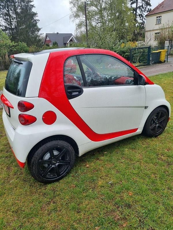 Weiß Gebraucht 2008 Smart ForTwo Coupé Passion Coupé | 3.999 € (Fairer Preis) - Bild 1/4