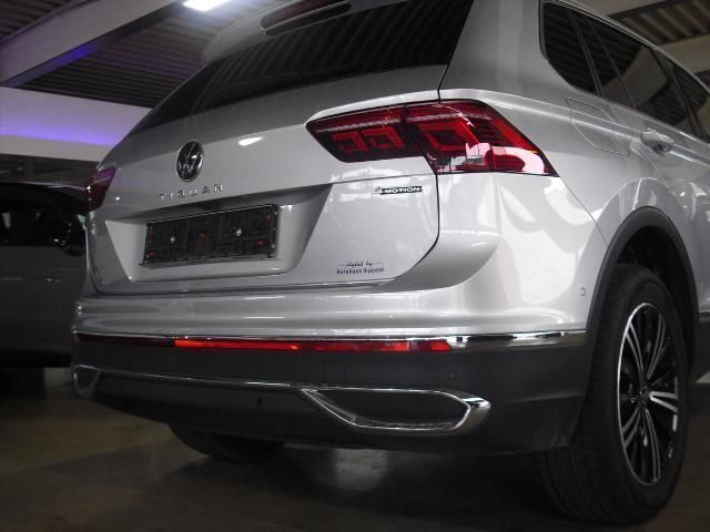 Gebraucht VW Tiguan Elegance 200 PS (147 kW) 2023 Silber SUV