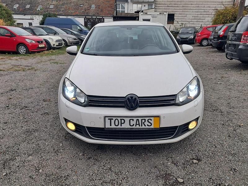 Weiß Gebraucht 2009 VW Golf VI Highline Limousine | 6.490 € (Etwas zu teuer) - Bild 1/4