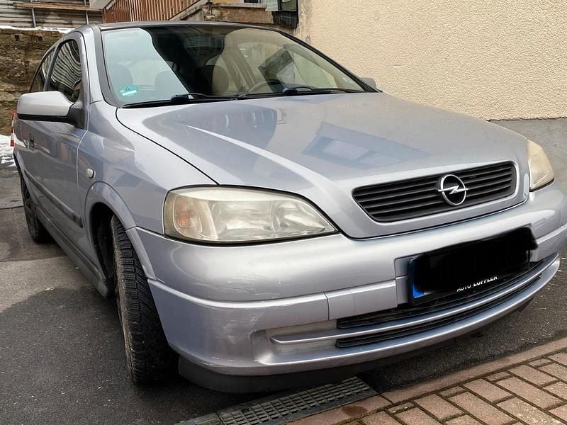 Silber Gebraucht 2001 Opel Astra Coupé | 1.250 € (Guter Preis) - Bild 1/4