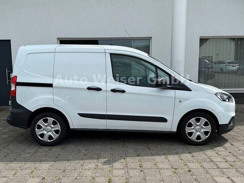 Gebraucht Ford Transit Trend 160 PS (117 kW) 2021 Andere Limousine