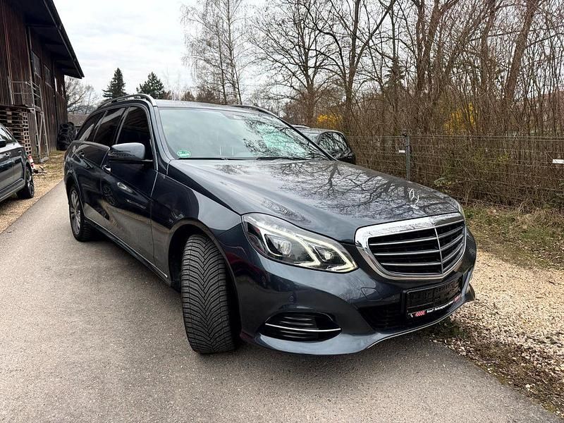 Gebraucht Mercedes E200 184 PS (135 kW) 2013 Grau Kombi