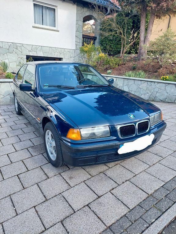 Second-hand BMW 316 102 CP (75 kW) 2000 Albastru Coupe