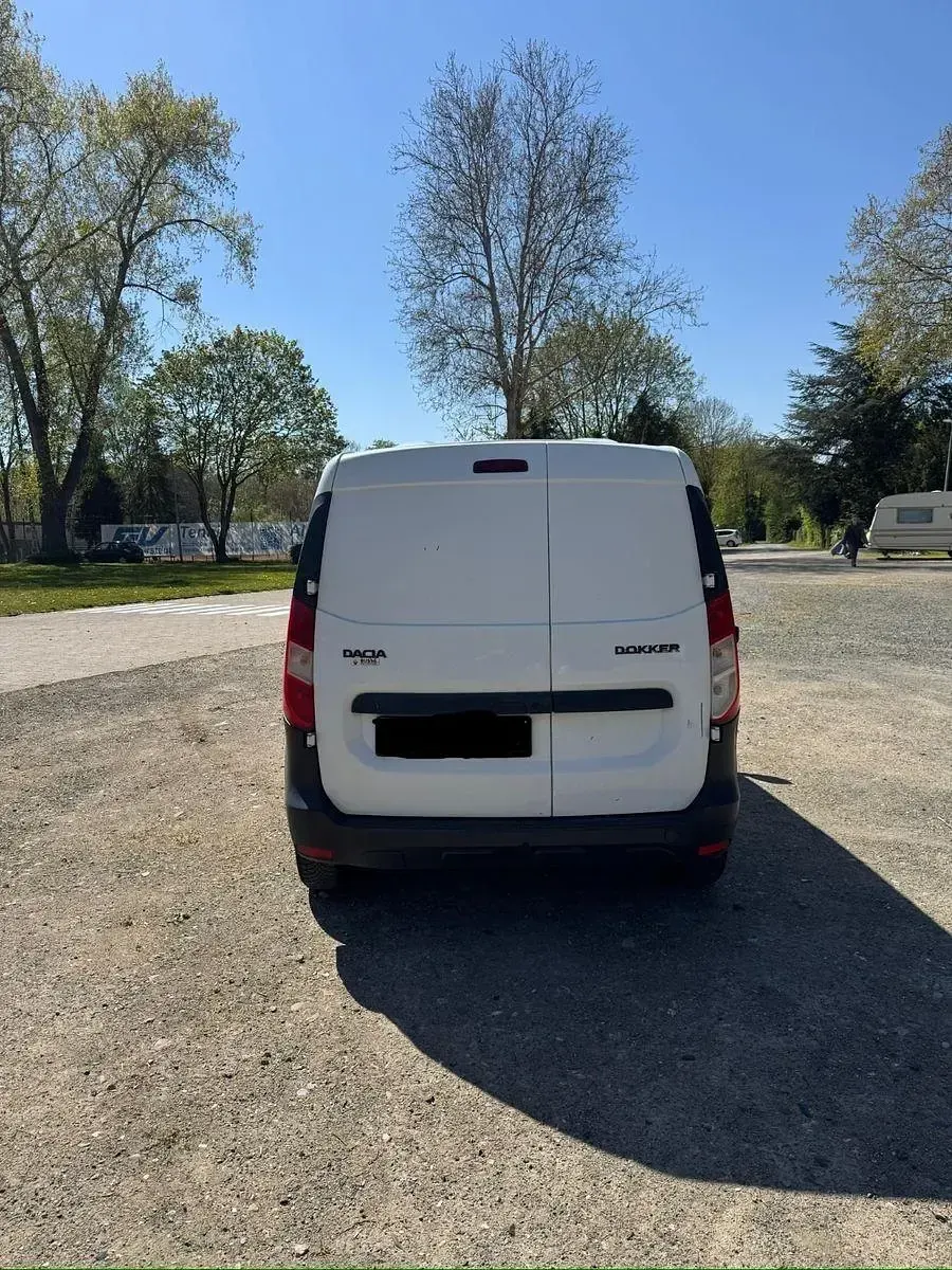 Gebraucht Dacia Dokker 83 PS (61 kW) 2013 Weiß Van / Kleinbus