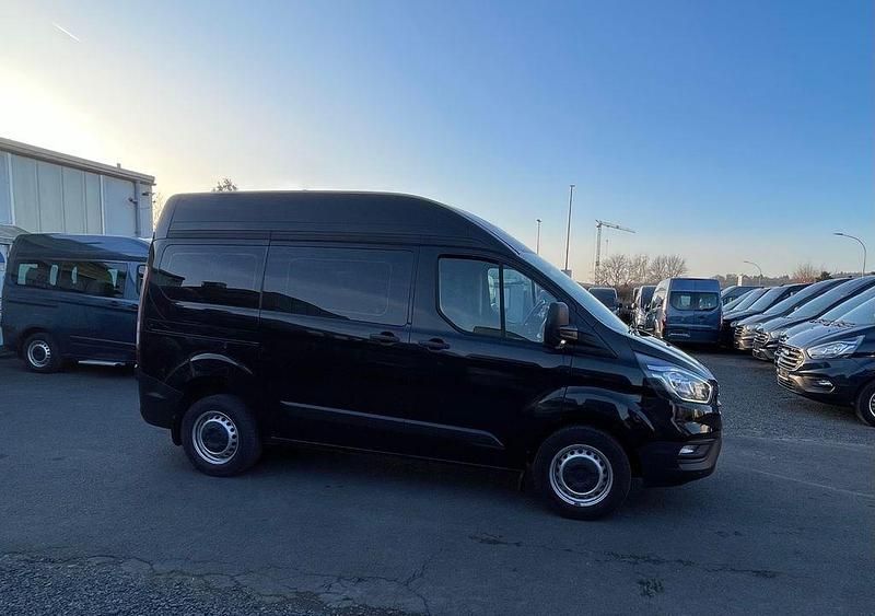 Gebraucht Ford Transit Custom 105 PS (77 kW) 2020 Schwarz Van / Kleinbus