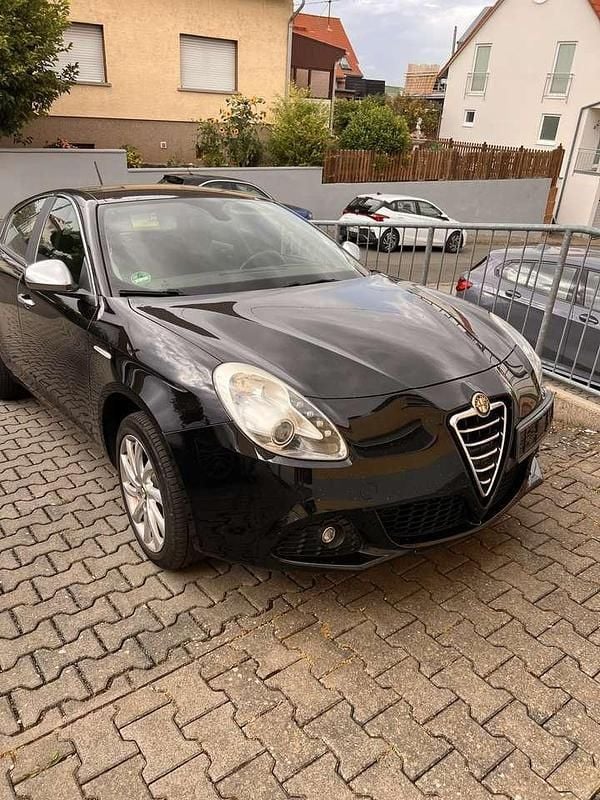 Schwarz Gebraucht 2011 Alfa Romeo Giulietta Super Kleinwagen | 5.000 € (Fairer Preis) - Bild 1/3
