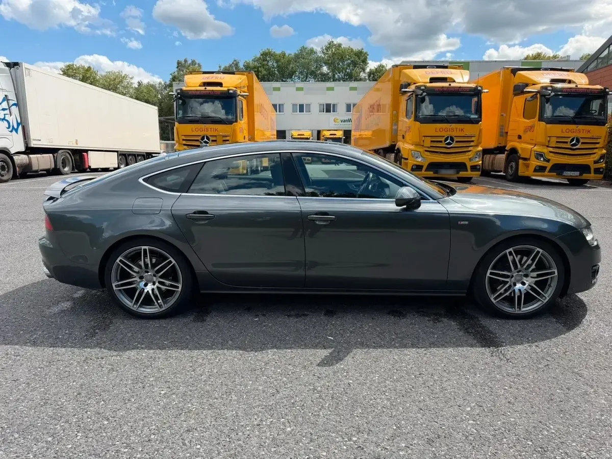 Gebraucht Audi A7 S-Line 245 PS (180 kW) 2012 Grau Kleinwagen