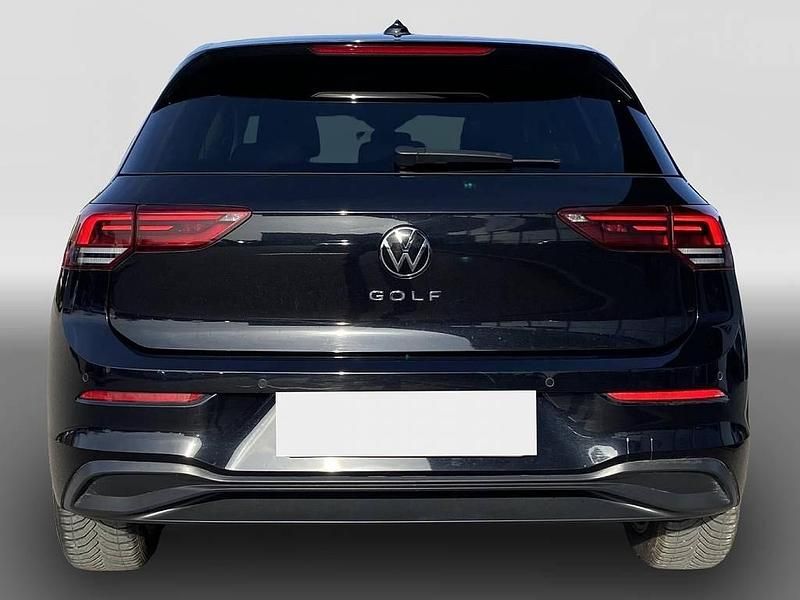 Usata VW Golf VIII Active 131 CV (96 kW) 2023 Nero Berlina