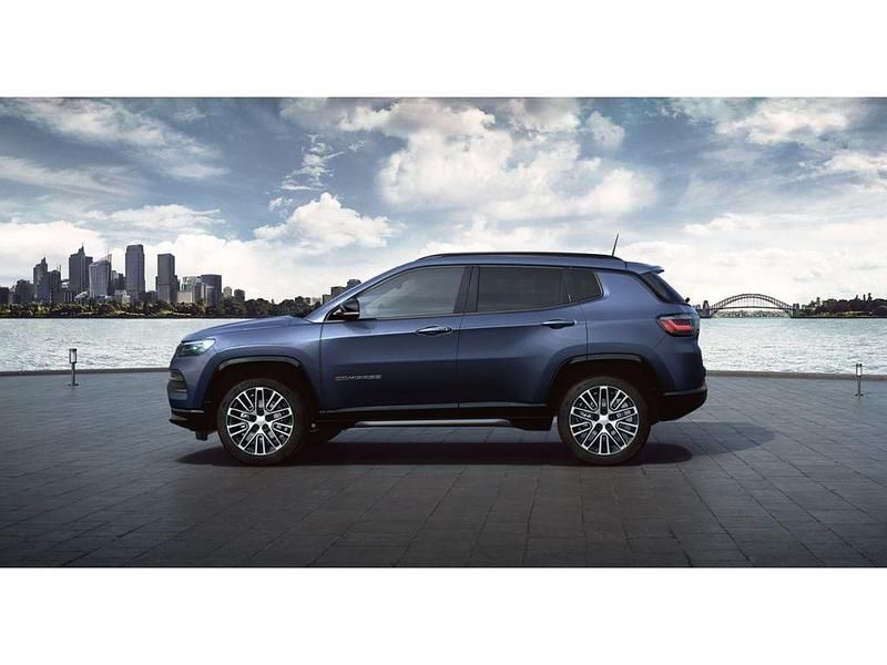 Nouvelle Jeep Compass Summit 131 ch (96 kW) 2025 Bleue SUV