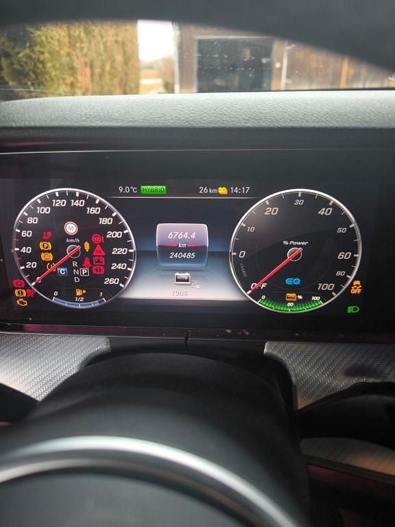 Gebraucht Mercedes E300 306 PS (225 kW) 2019 Blau Limousine