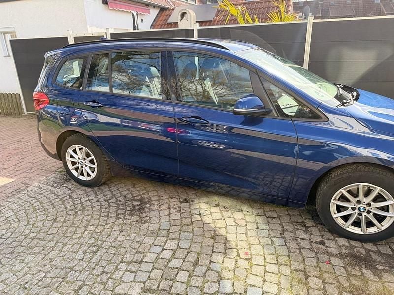 Second-hand BMW 218 150 CP (110 kW) 2017 Albastru Break