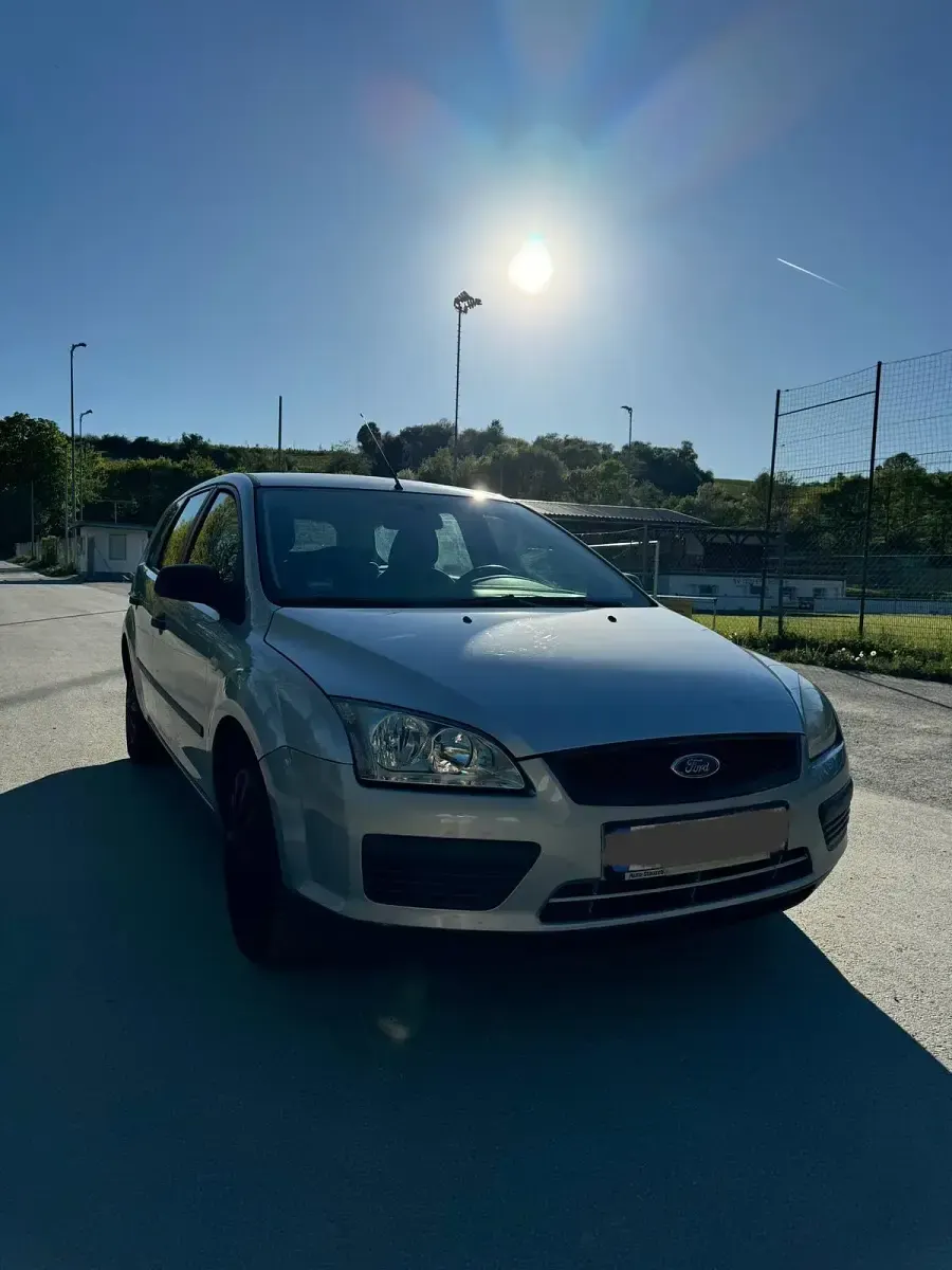 Gebraucht Ford Focus 116 PS (85 kW) 2006 Kombi
