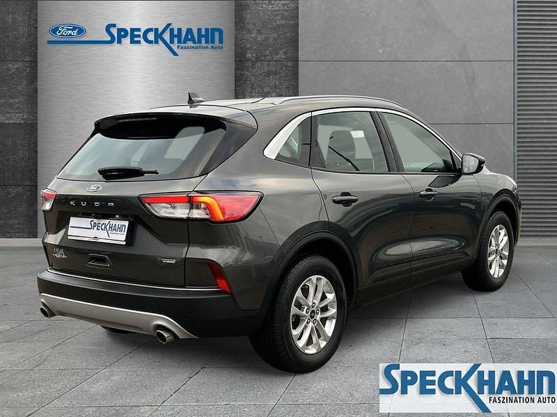 Gebraucht Ford Kuga Titanium 224 PS (164 kW) 2022 Grau SUV